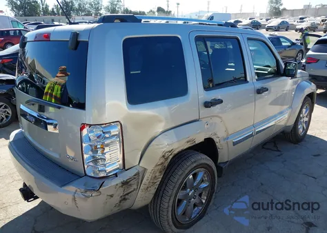 2008 Jeep Liberty Limited Edition from USA, damaged, VIN 1J8GN58K58W129954